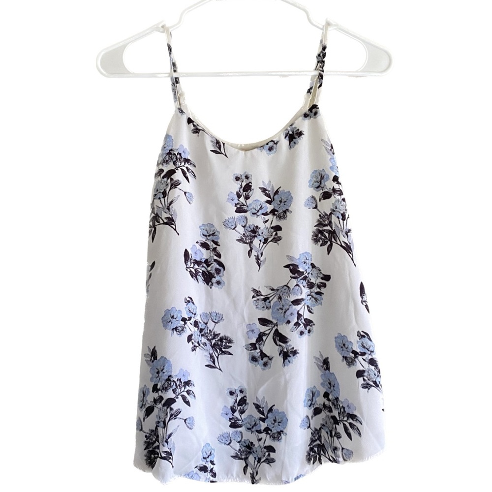 Pink Republic White Tank Top Light Blue Navy Blue Flowers Floral Flowy